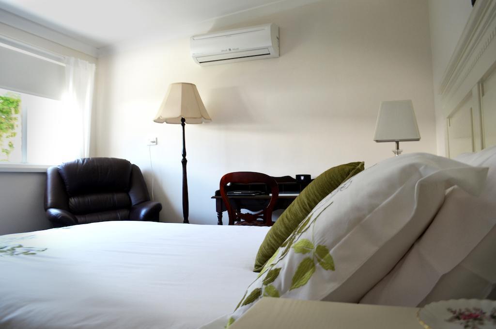 Dunmoylen House Bed & Breakfast Albany Room photo
