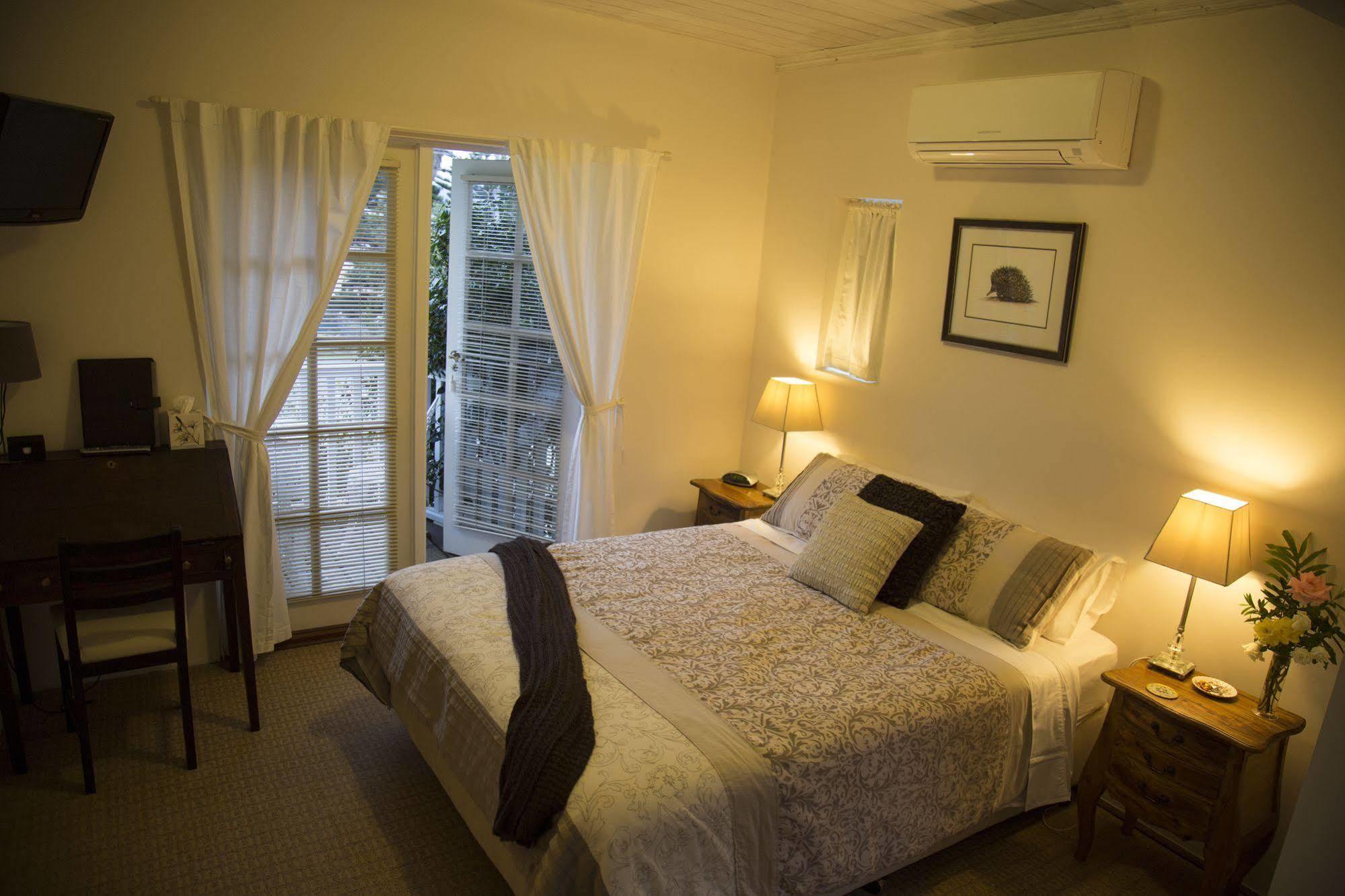 Dunmoylen House Bed & Breakfast Albany Exterior photo