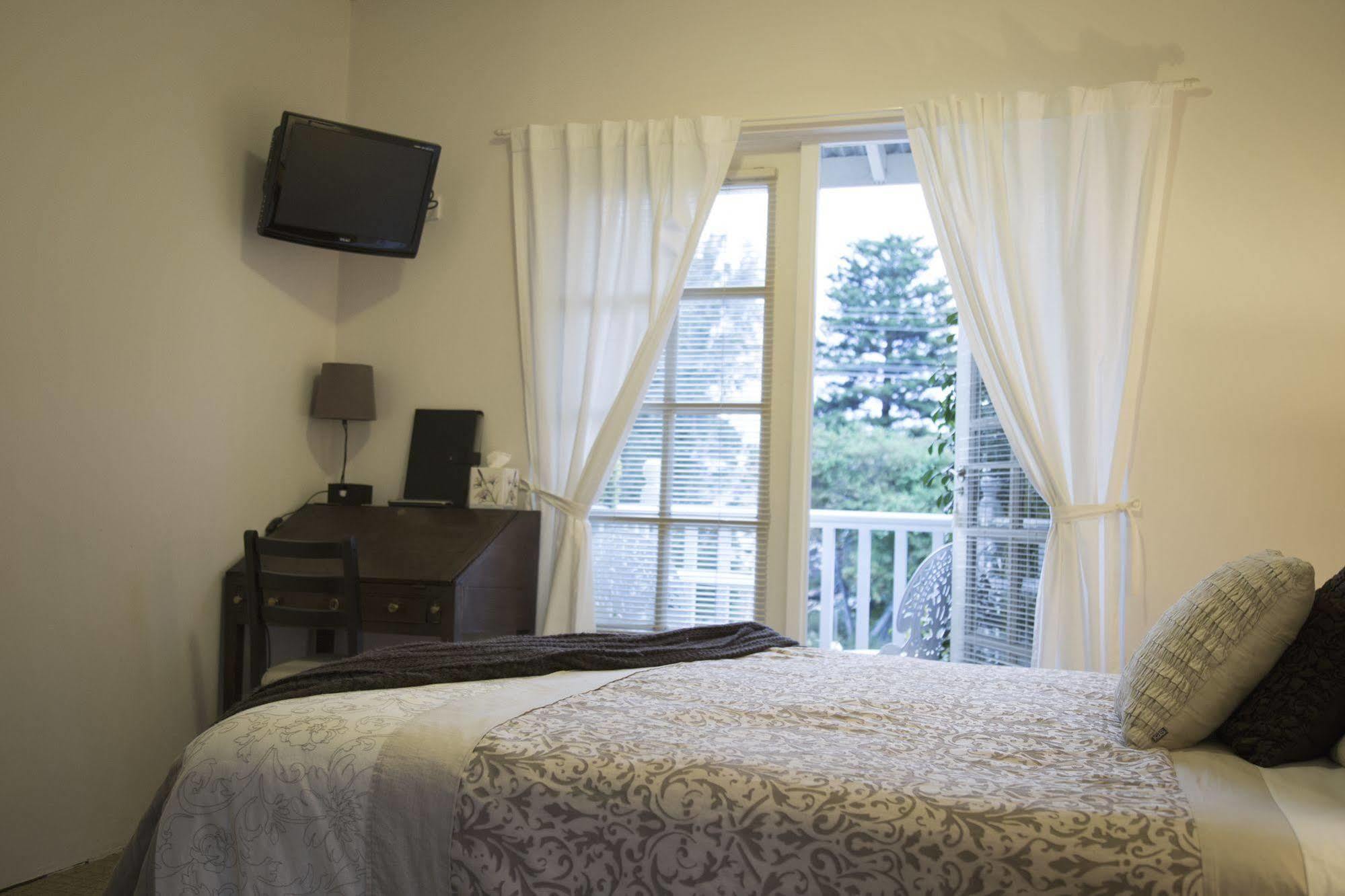 Dunmoylen House Bed & Breakfast Albany Exterior photo